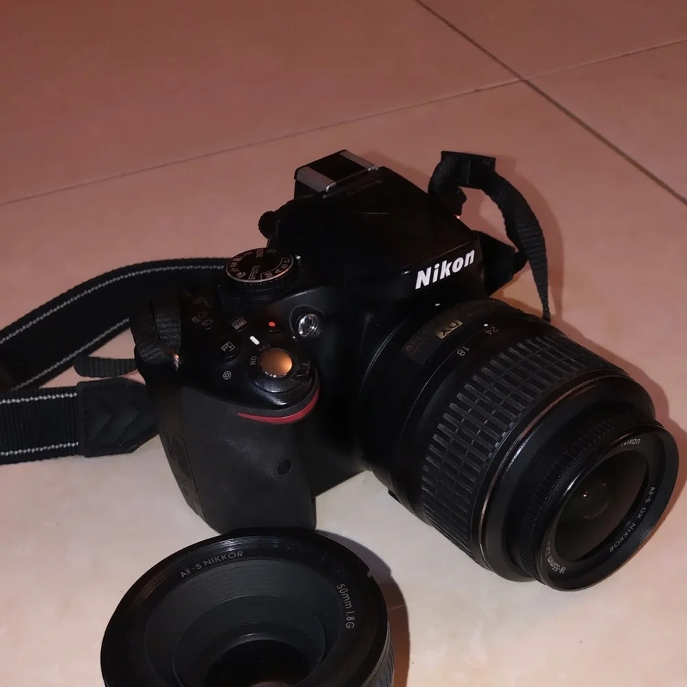 COPY - Nikon D5200 Camera, everything included!!!